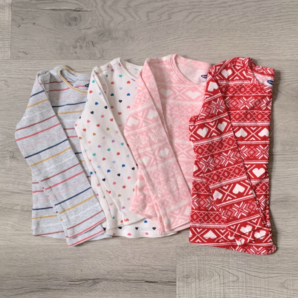 Lot of 4T Old Navy long sleeve thermals.